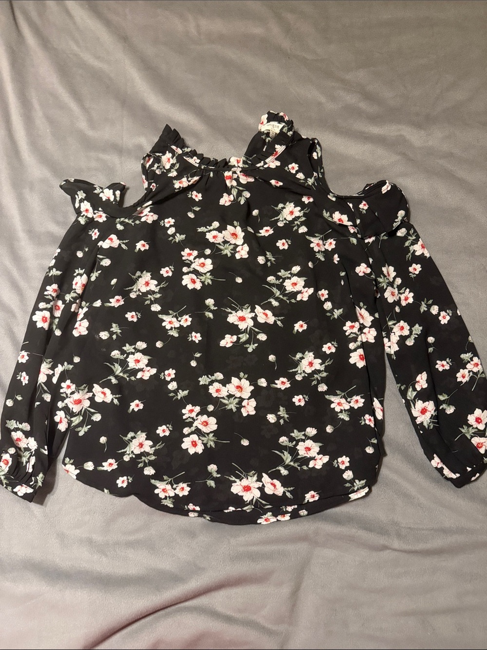 Umgee Black Cold-Shoulder Floral Blouse with Pink & White Blossoms